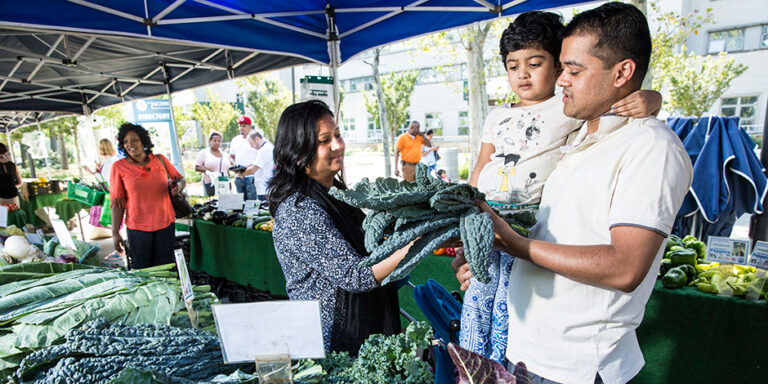 Farmers Markets Expand Access to Affordable, Healthy Food Options