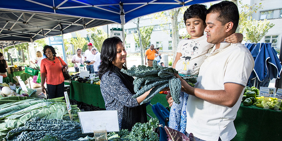 7 Ways Farmers Markets Can Lead to a Healthier Life - NYC Health + Hospitals