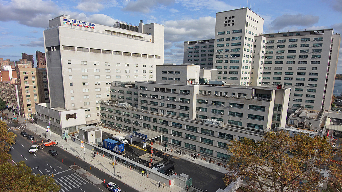 Drone_Overall_2ndAve_Metropolitan-Hospital-Building