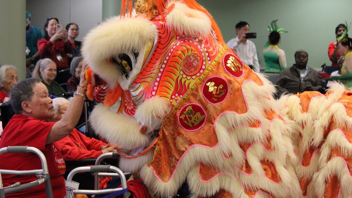 A person wearing a garment
AI-generated content may be incorrect.