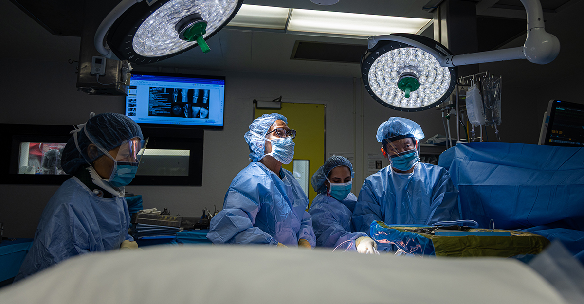 Dr. McLaurin specializes in orthopedic trauma—including post-traumatic surgical reconstruction and deformity correction.